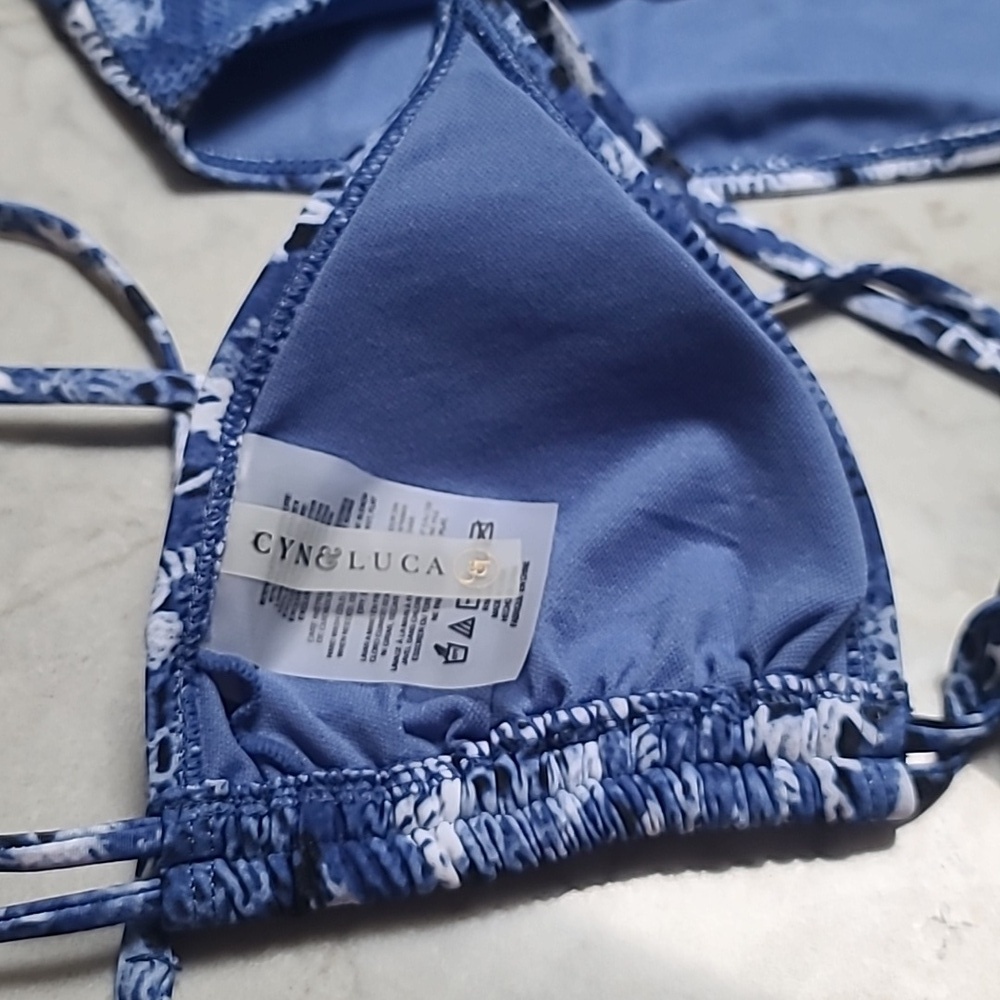 Cyn & Luca Blue Patterned Triangle Bikini Set - Picture 7 of 11